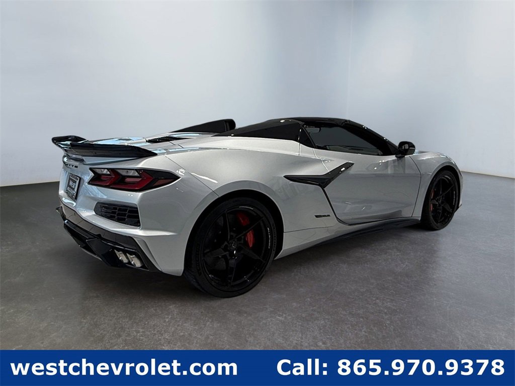 New 2026 Chevrolet Corvette E-Ray w/ ZER Performance Package image 3