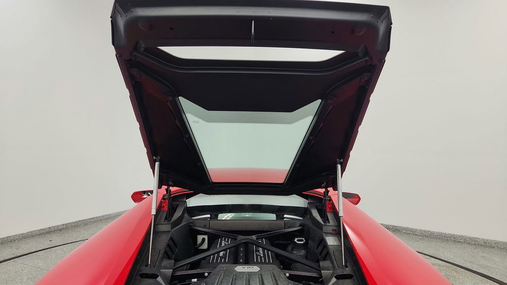 Used 2015 Lamborghini Huracan LP 610-4 image 22