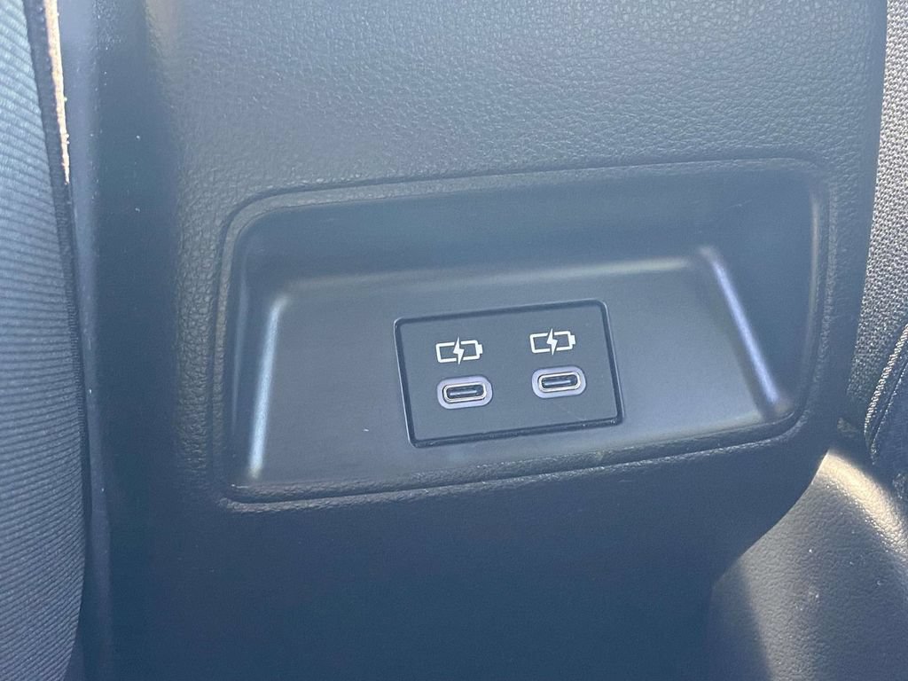 Used 2026 Toyota Corolla LE FWD image 11