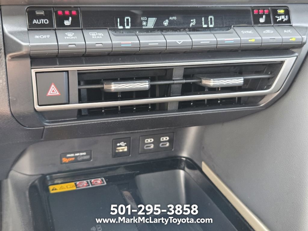 Used 2025 Toyota Camry XSE FWD image 21