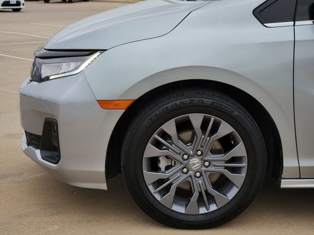 Used 2025 Honda Odyssey Touring image 9