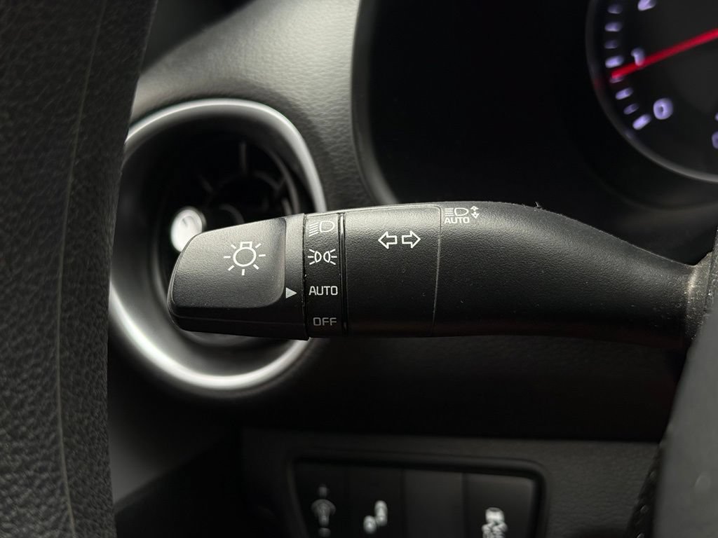 Used 2023 Kia Forte LXS w/ LXS Technology Package FWD image 15