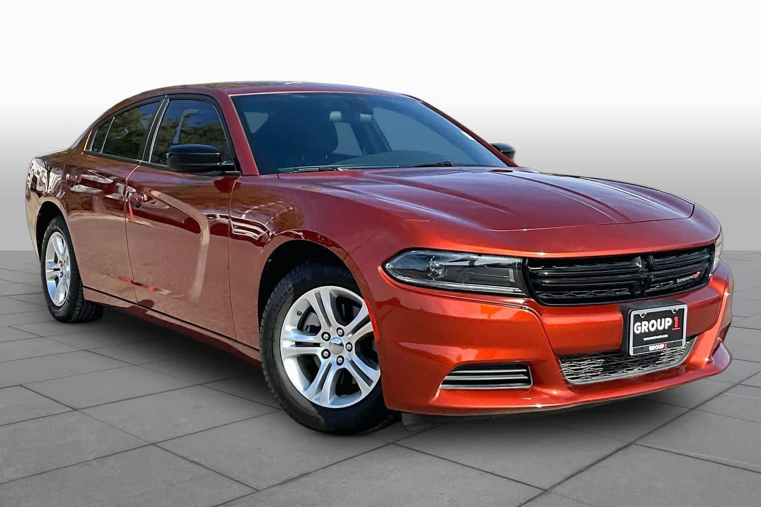 Used 2023 Dodge Charger SXT RWD image 2