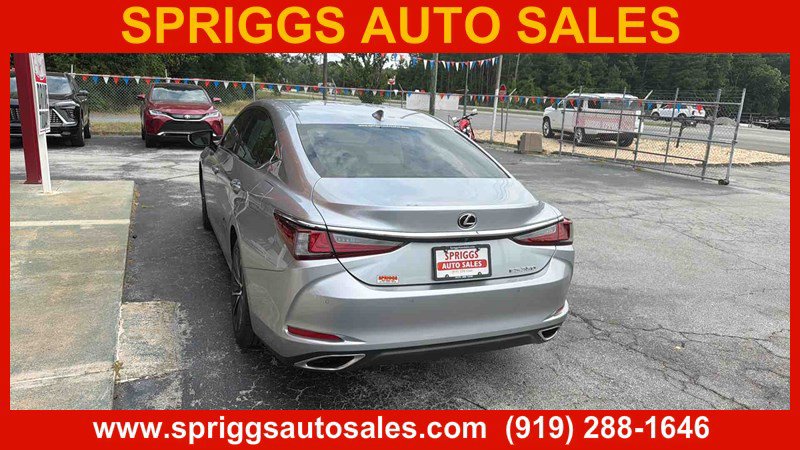Used 2022 Lexus ES 350 w/ Premium Package FWD image 4