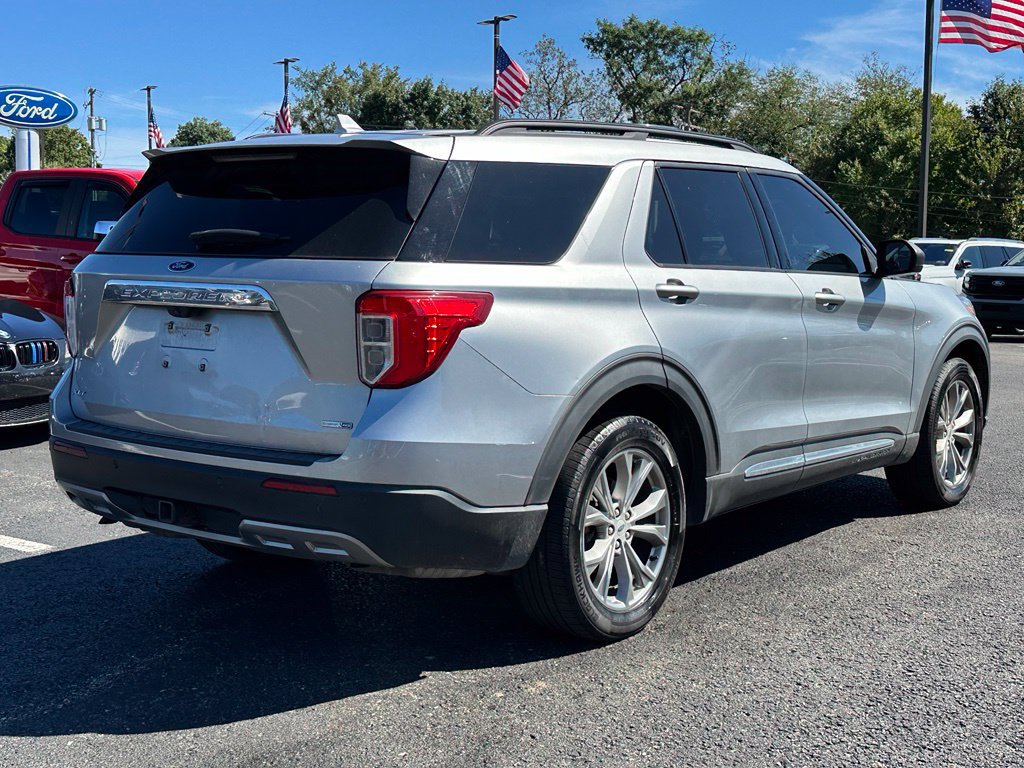 Used 2020 Ford Explorer XLT w/ Equipment Group 202A AWD/4WD image 47