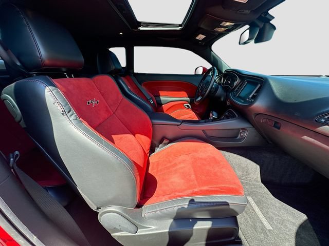 Used 2015 Dodge Challenger R/T Plus RWD image 31