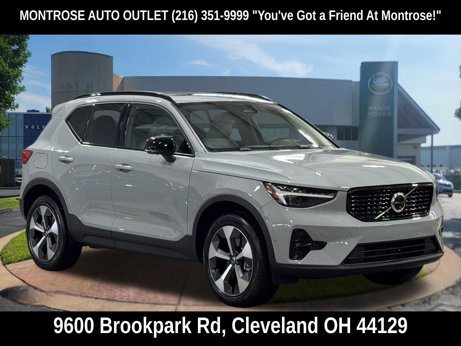 New 2026 Volvo XC40 B5 Plus w/ Protection Package Premier AWD/4WD image 8
