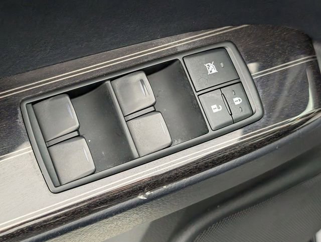 Used 2021 Lexus GX 460 Premium w/ Premium Package image 12