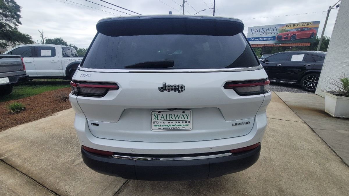Used 2022 Jeep Grand Cherokee L Limited RWD image 6