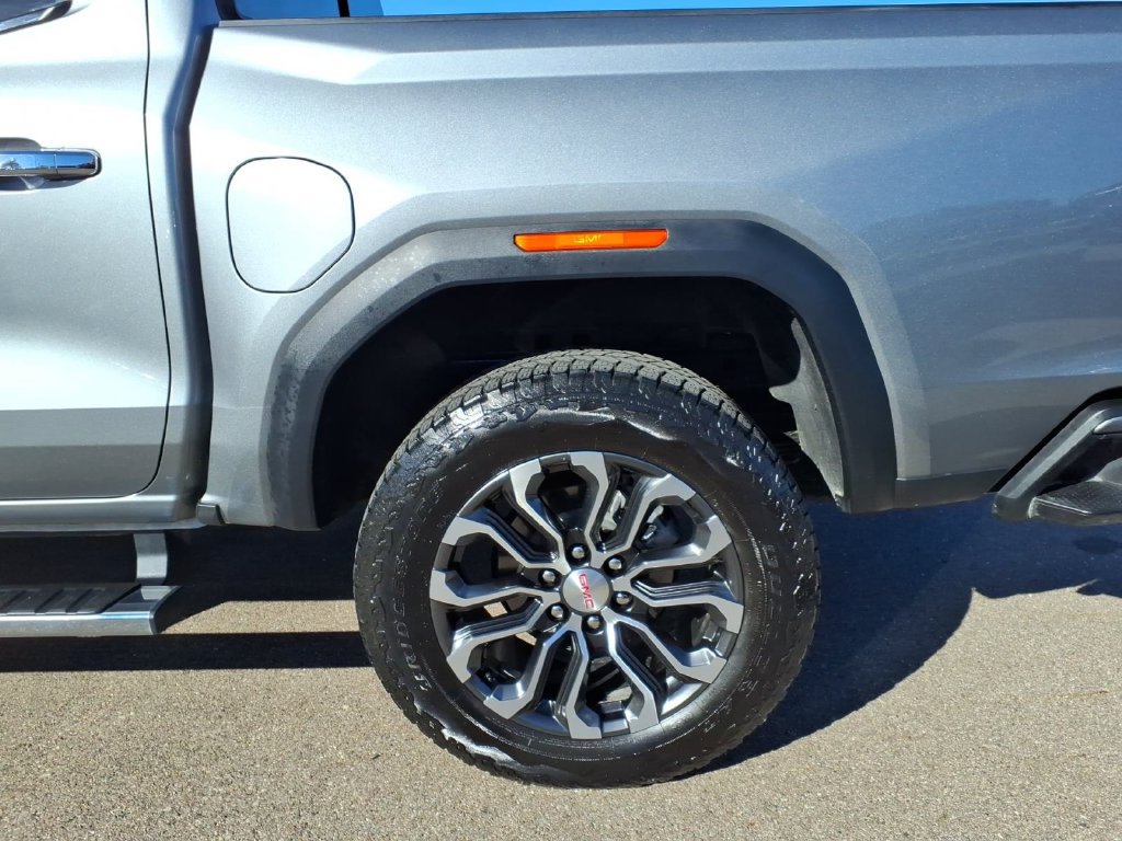 Used 2024 GMC Canyon Denali AWD/4WD image 23