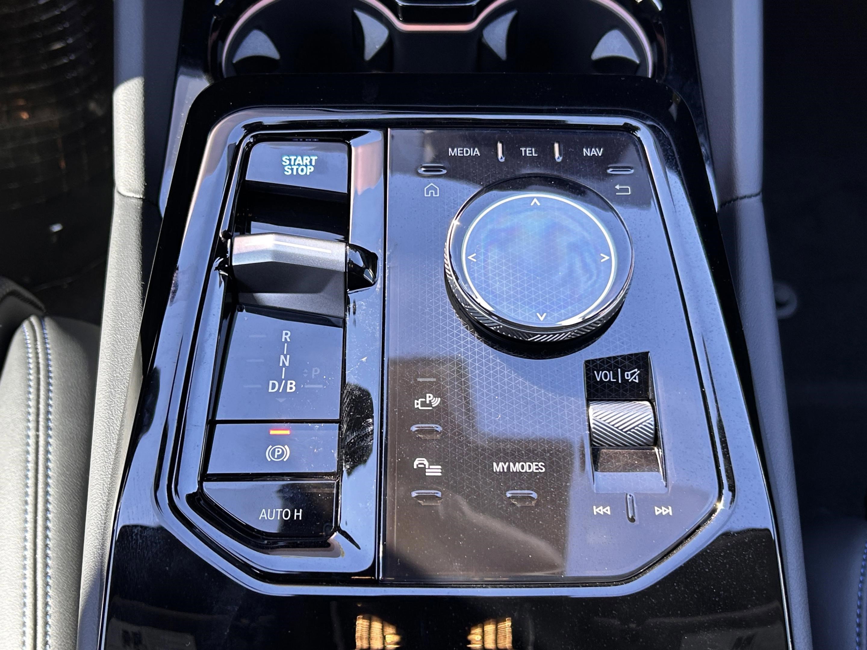 Used 2026 BMW i5 eDrive40 w/ M Sport Package image 11