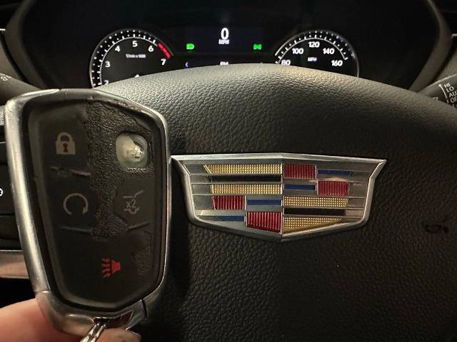 Used 2023 Cadillac XT4 Premium Luxury image 16