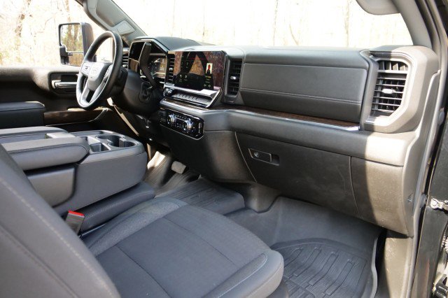 Used 2024 GMC Sierra 3500 SLE w/ SLE Convenience Package image 34