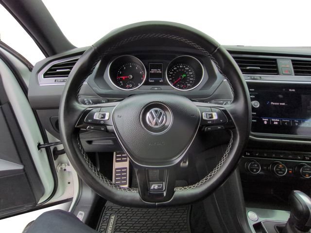 Used 2020 Volkswagen Tiguan SE R-Line image 18