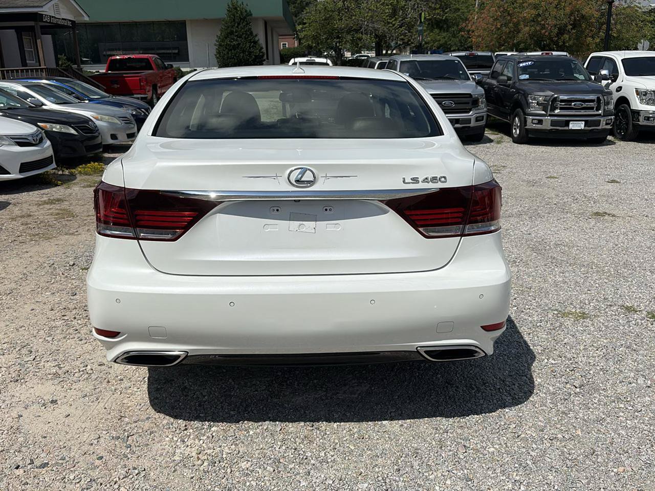 Used 2013 Lexus LS 460 w/ Comfort Pkg RWD image 10