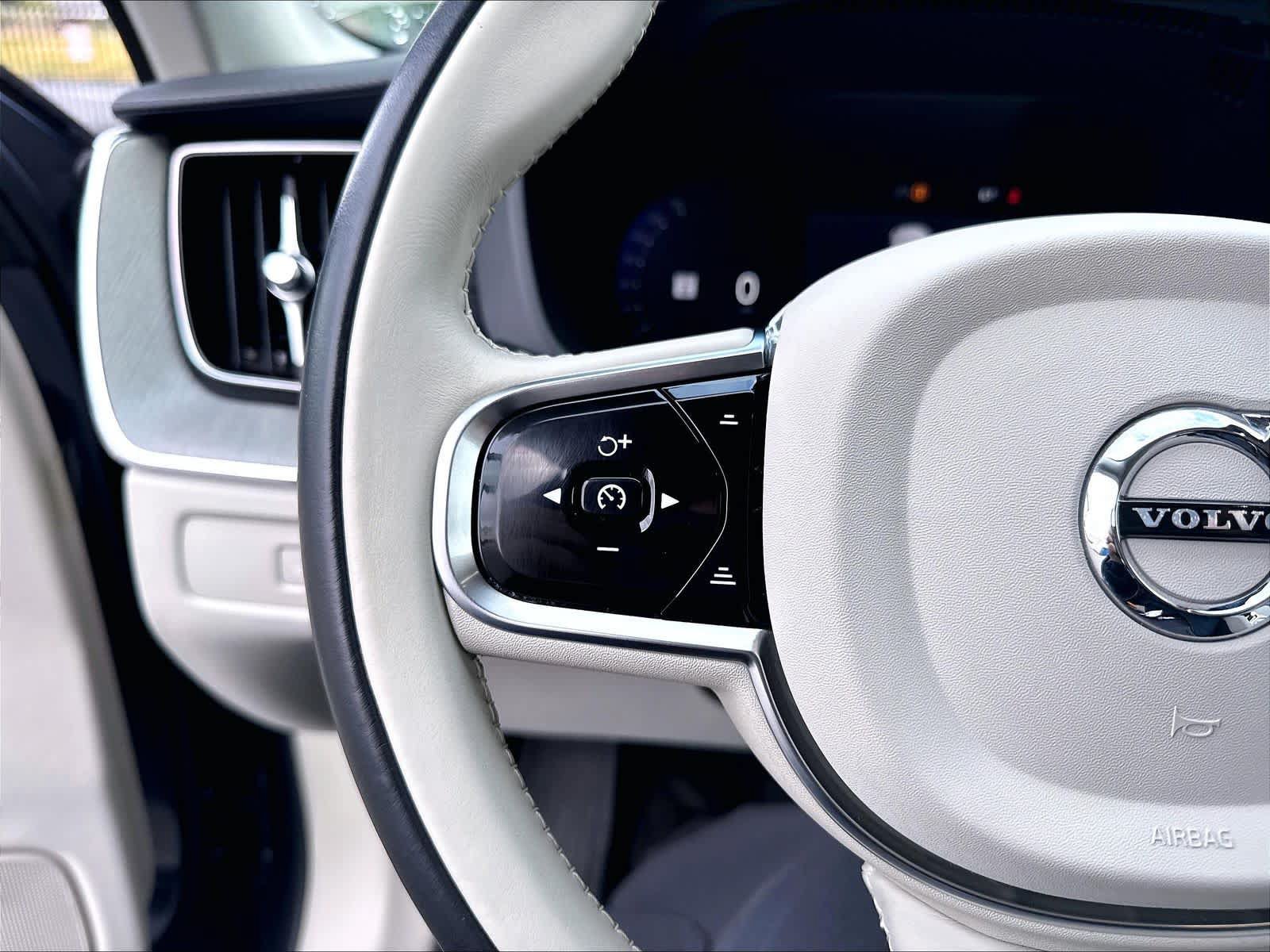 Used 2024 Volvo XC60 B5 Ultimate w/ Protection Package Premier AWD/4WD image 21