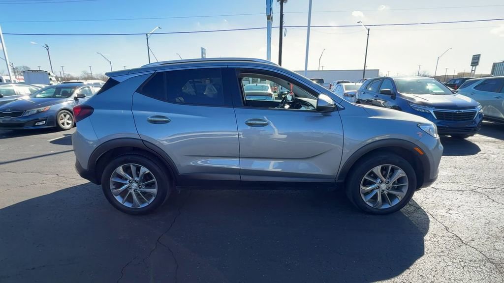 Used 2023 Buick Encore GX Essence w/ Experience Buick Package image 9