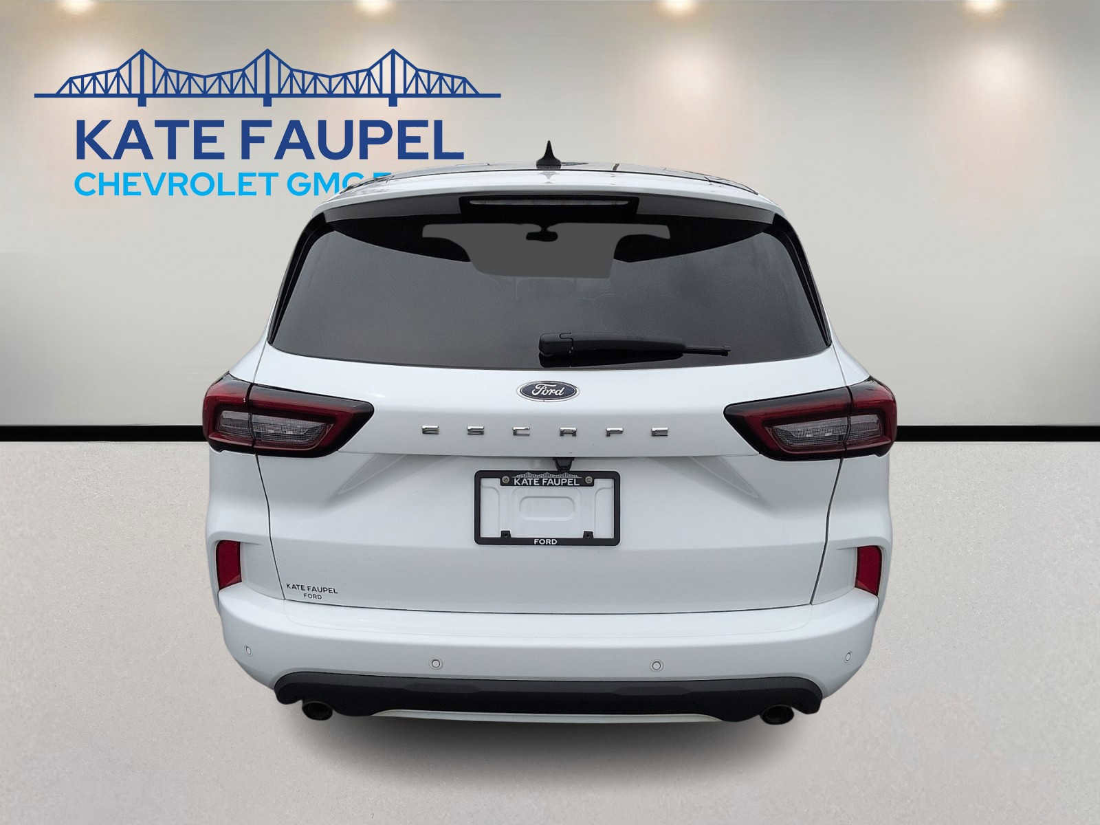 Used 2023 Ford Escape ST-Line w/ Tech Pack #1 FWD image 6