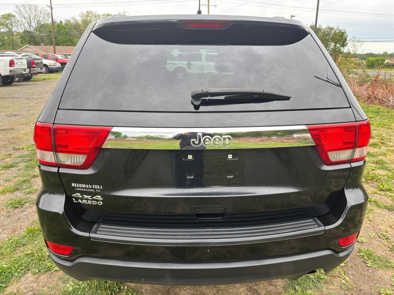 Used 2011 Jeep Grand Cherokee Laredo AWD/4WD image 6
