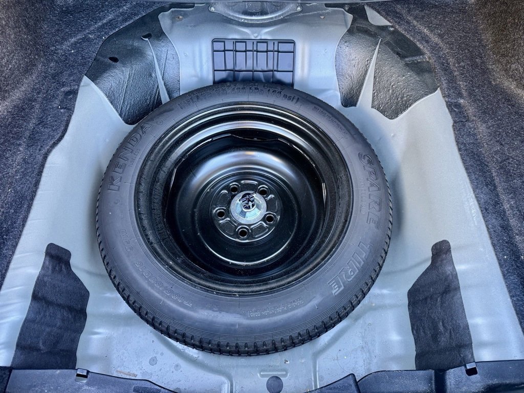 Used 2013 Honda Civic LX image 9