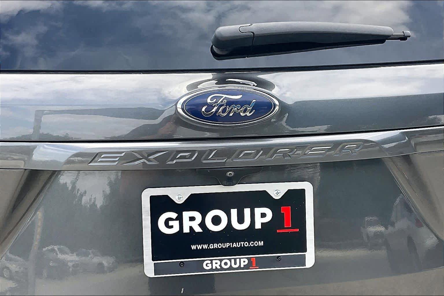 Used 2019 Ford Explorer XLT w/ Equipment Group 202A FWD image 33