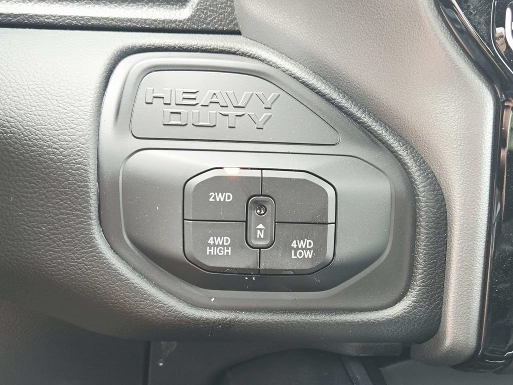 New 2026 RAM 2500 Big Horn AWD/4WD image 27