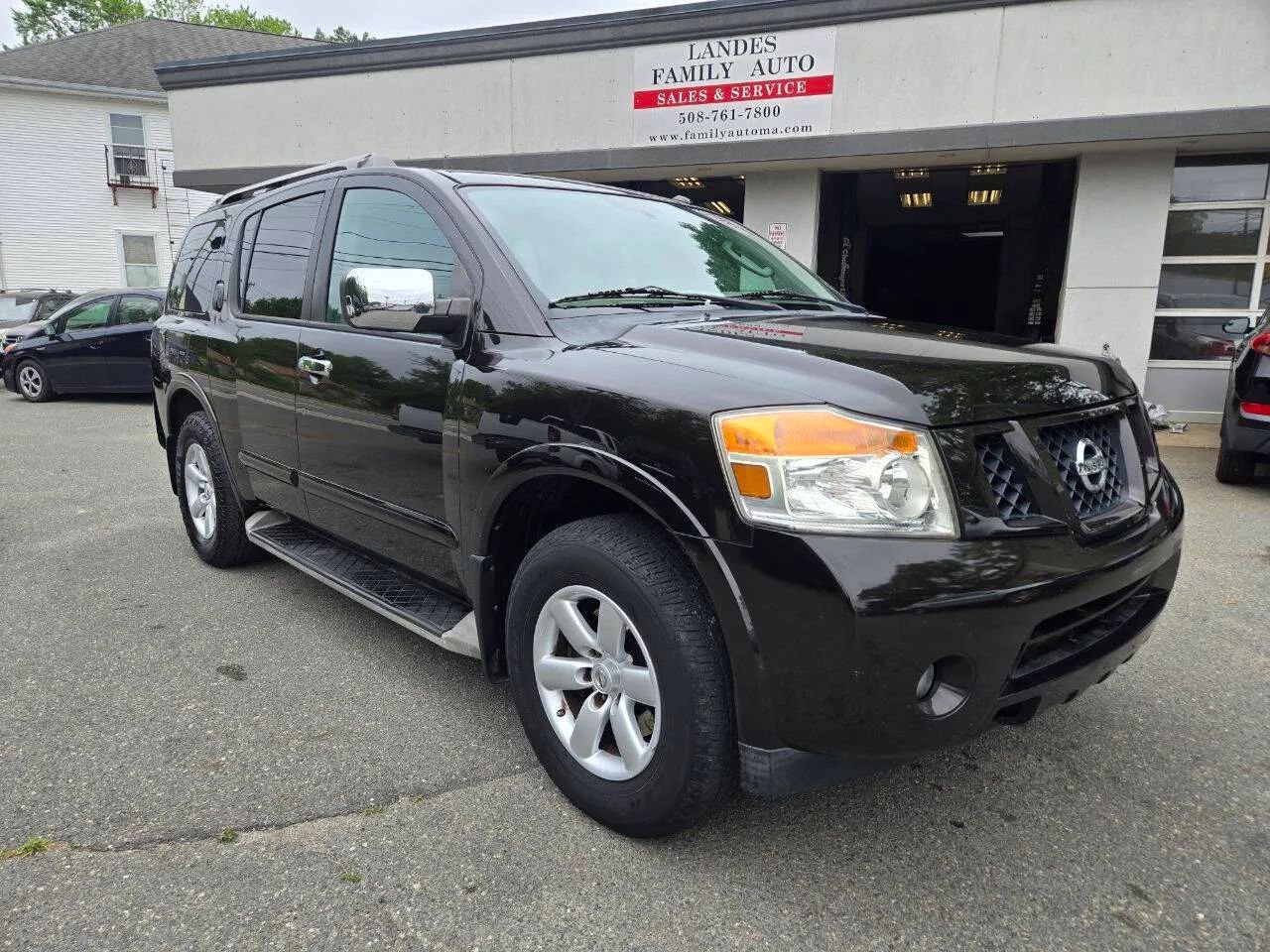 Used 2012 Nissan Armada SV image 39