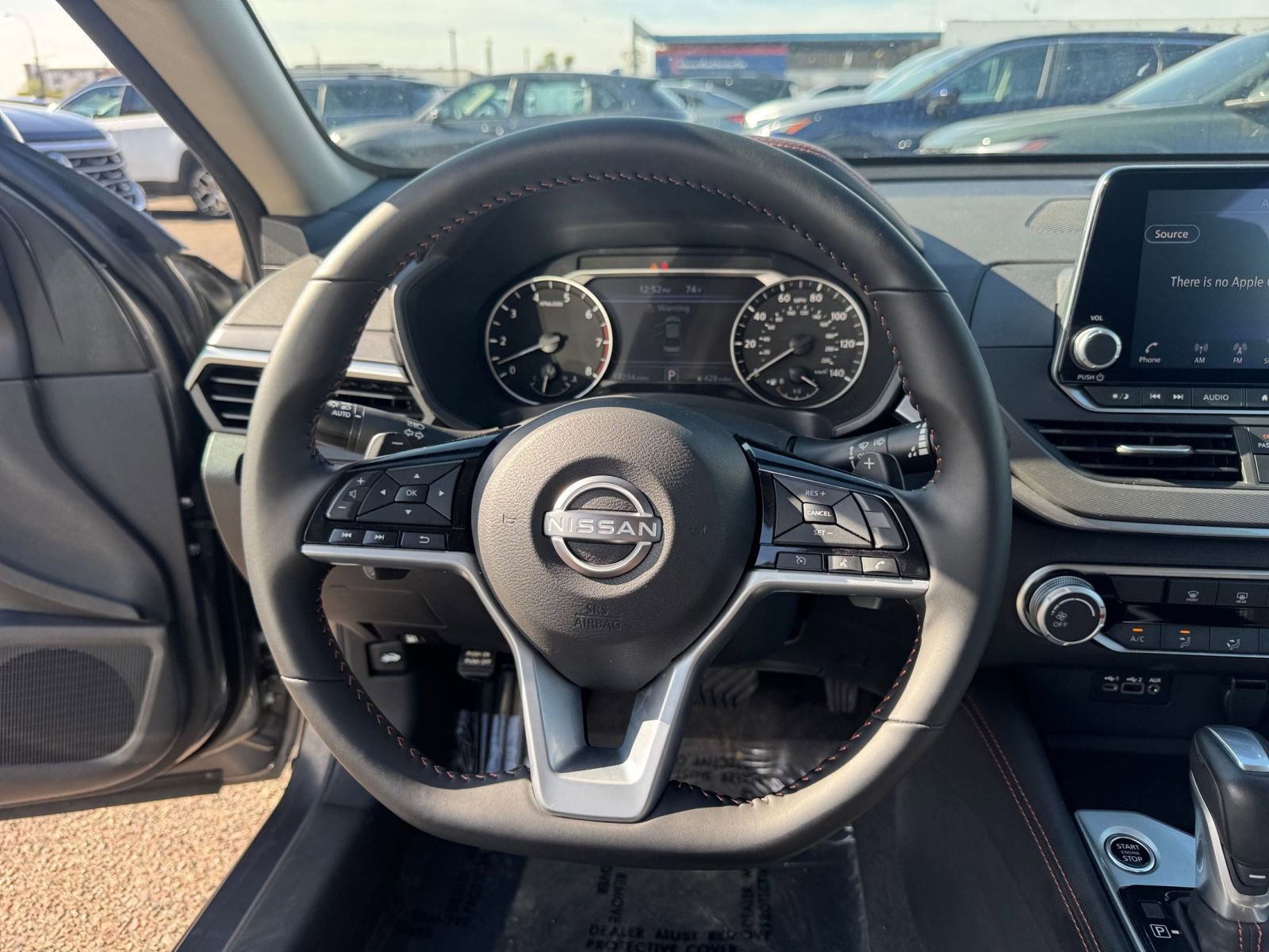 Used 2025 Nissan Altima 2.5 SR image 28