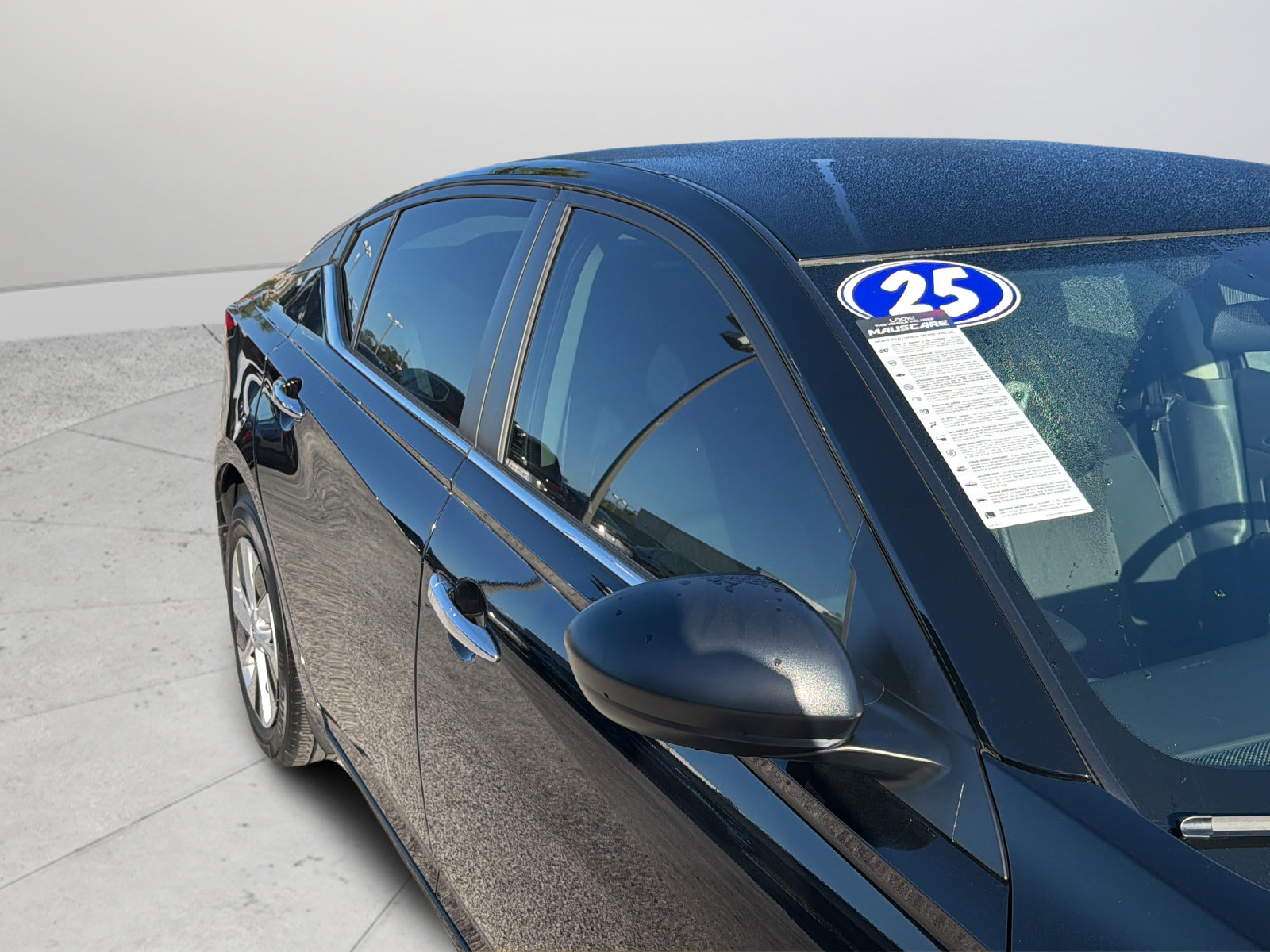 Used 2025 Nissan Altima 2.5 S FWD image 16