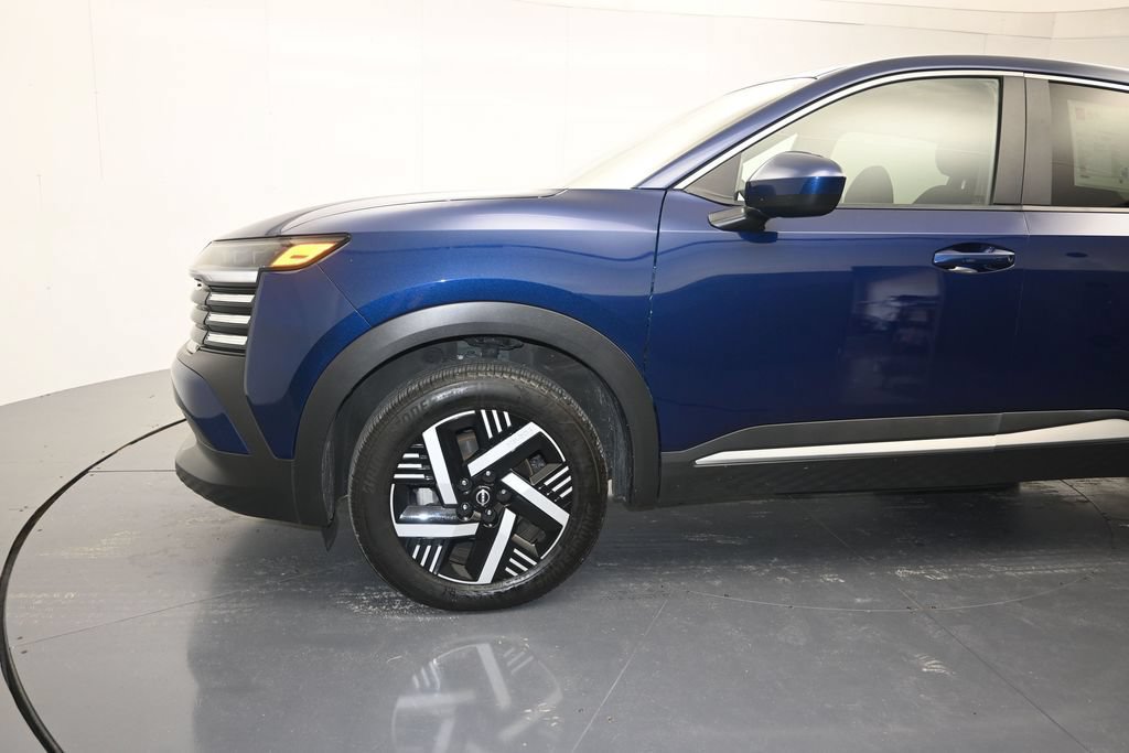 Used 2025 Nissan Kicks SV FWD image 9