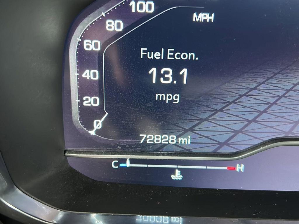 Used 2022 GMC Yukon SLT w/ SLT Luxury Package image 17