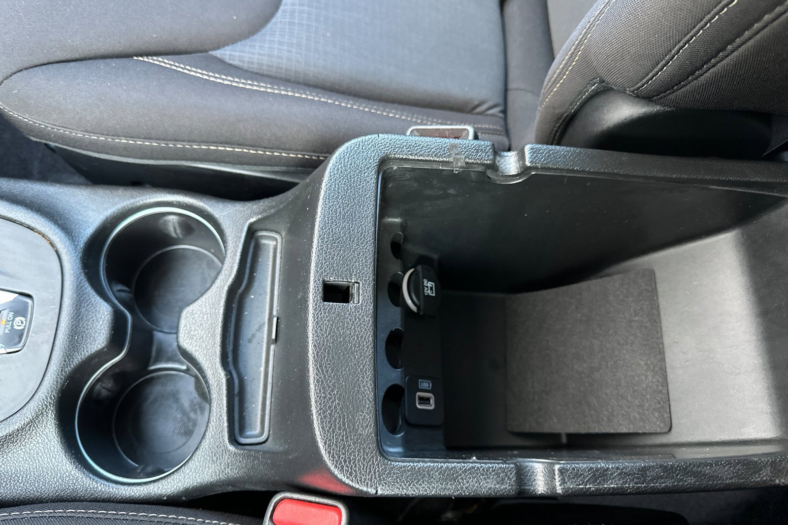 Used 2017 Jeep Cherokee Latitude image 32