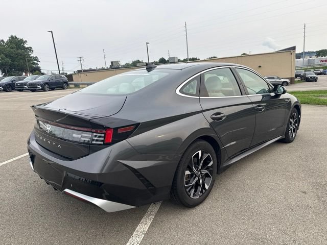 Certified 2025 Hyundai Sonata SEL FWD image 8