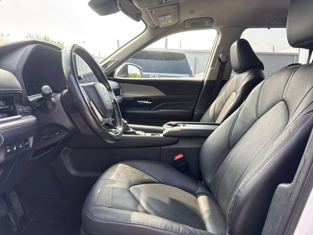 Used 2024 Toyota Grand Highlander AWD Hybrid image 14