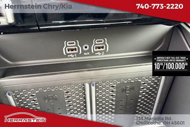 New 2026 RAM 2500 Laramie AWD/4WD image 19