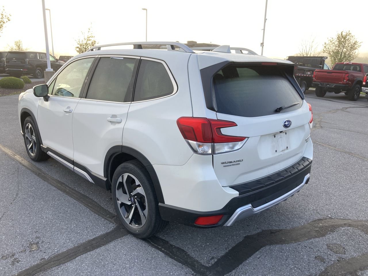 Used 2023 Subaru Forester Touring w/ Popular Package #2 AWD/4WD image 5