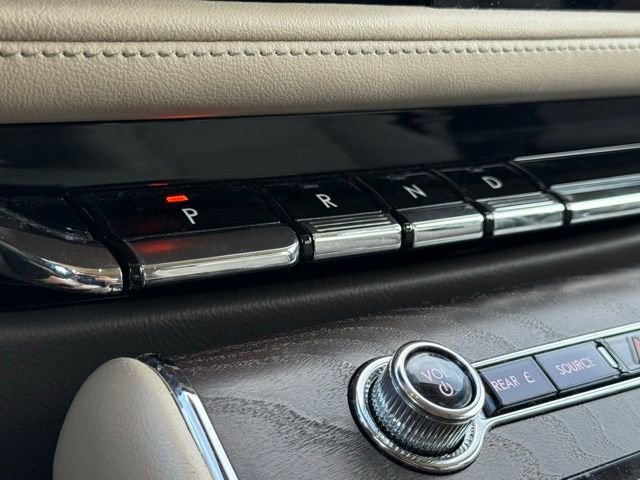 Used 2022 Lincoln Aviator Reserve w/ Equipment Group 201A AWD/4WD image 21