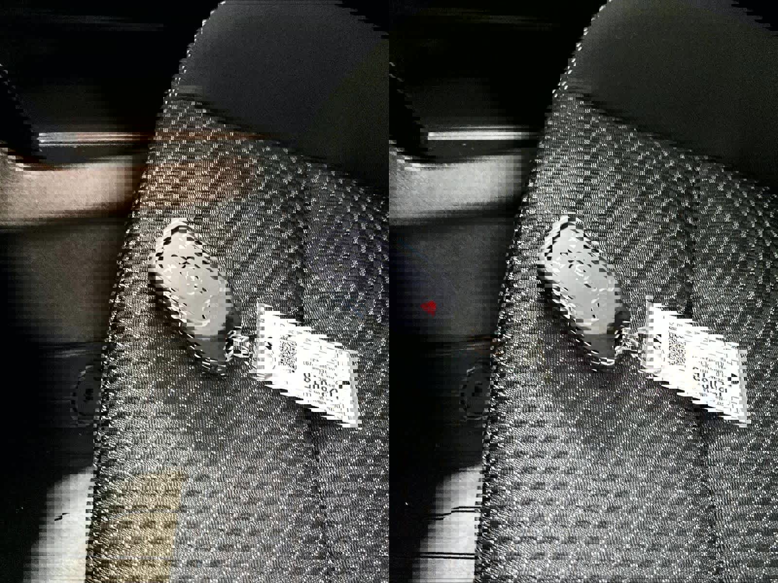 Used 2023 GMC Terrain SLE w/ Driver Convenience Package image 31