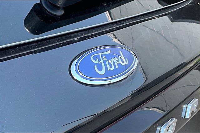 Used 2025 Ford Explorer Active AWD/4WD image 33