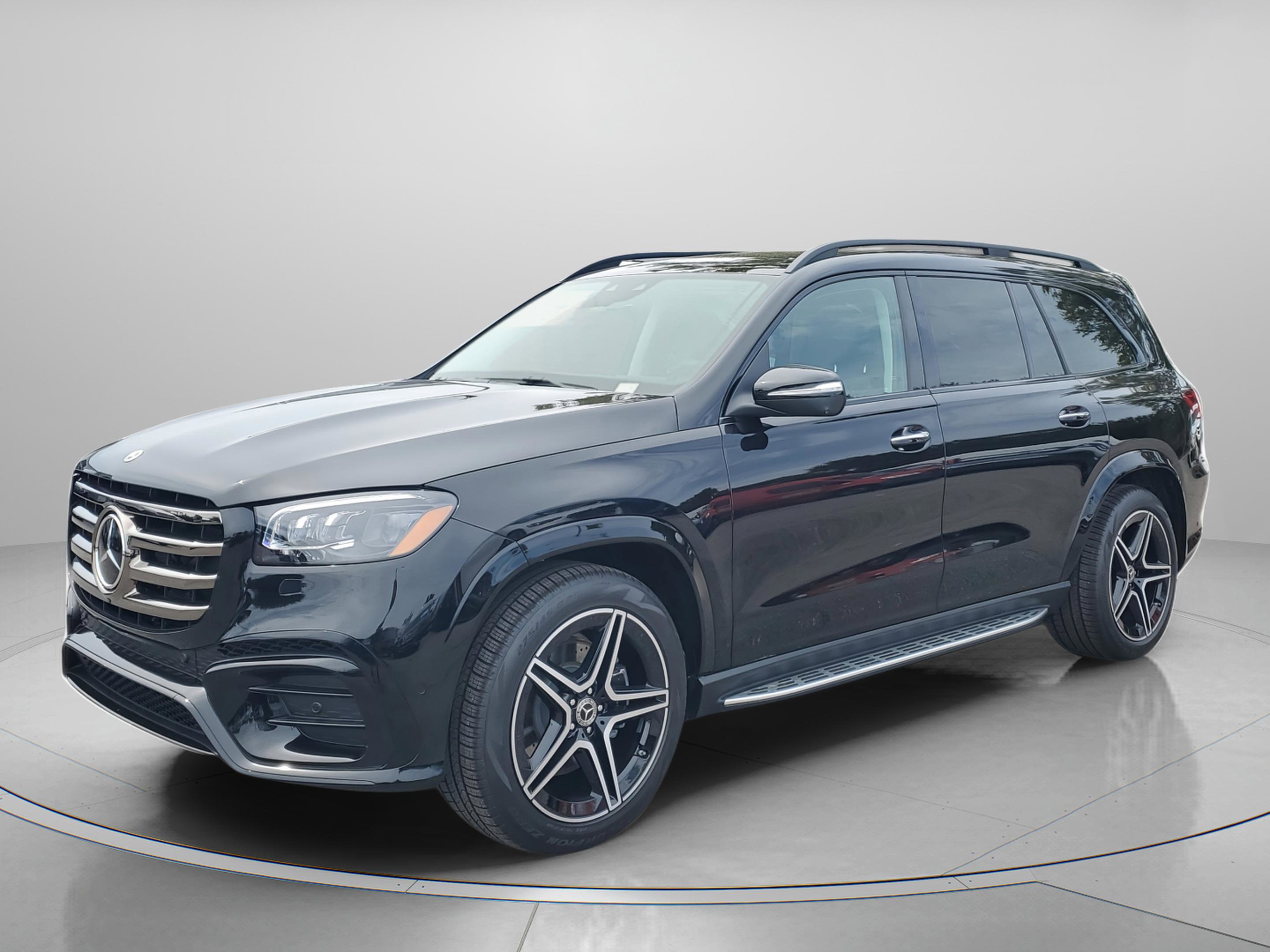Certified 2026 Mercedes-Benz GLS 450 4MATIC image 2