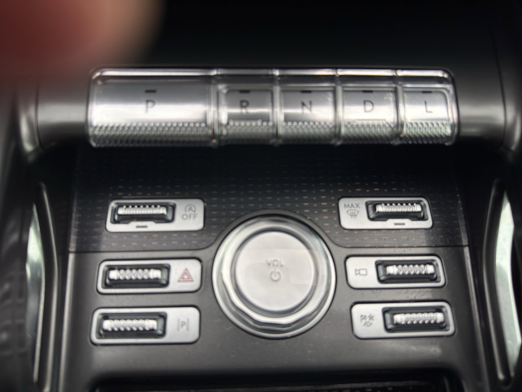 Used 2025 Lincoln Nautilus Premier w/ Jet Appearance Package AWD/4WD image 21