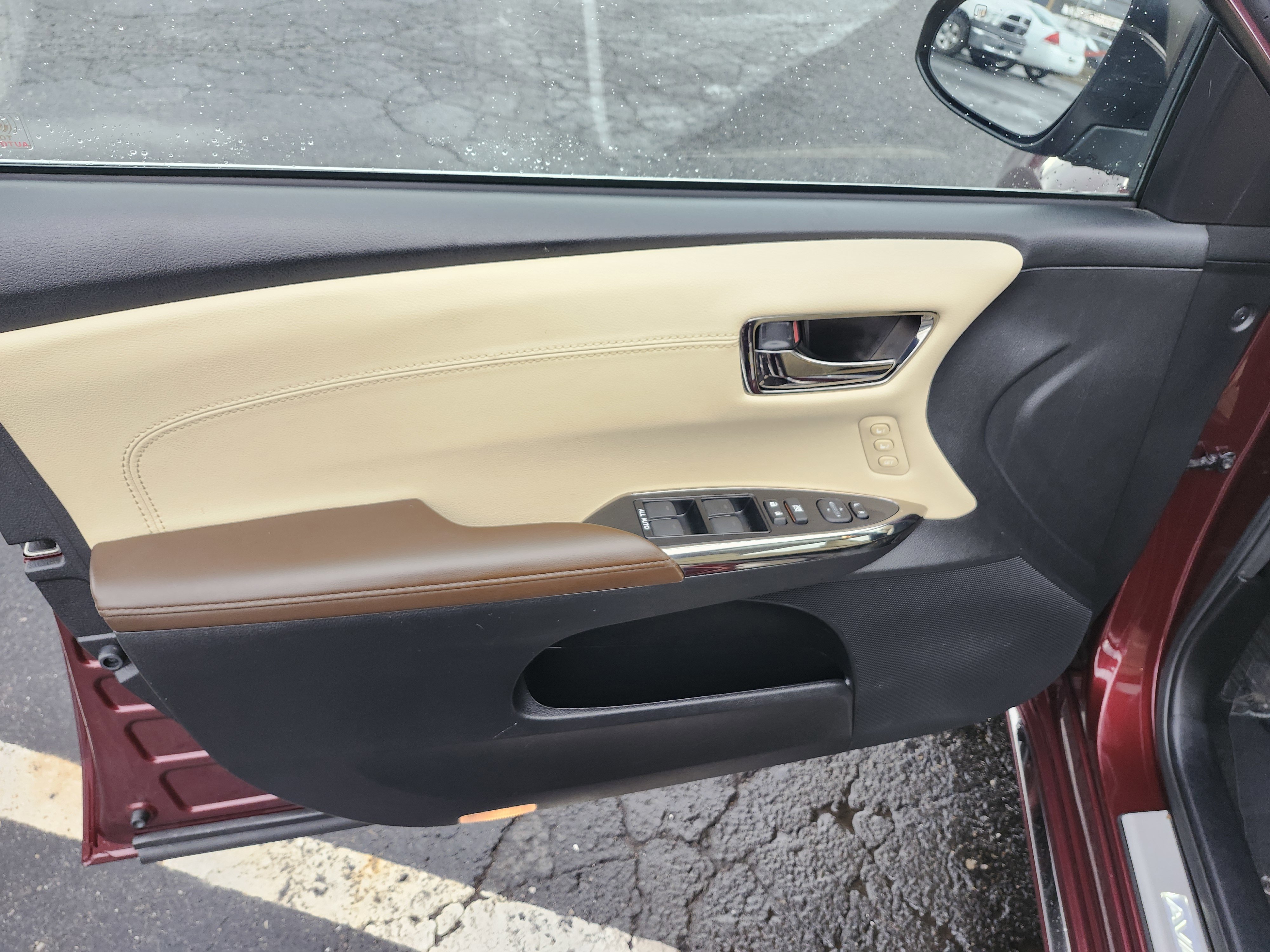 Used 2018 Toyota Avalon XLE Premium w/ Protection Package image 27