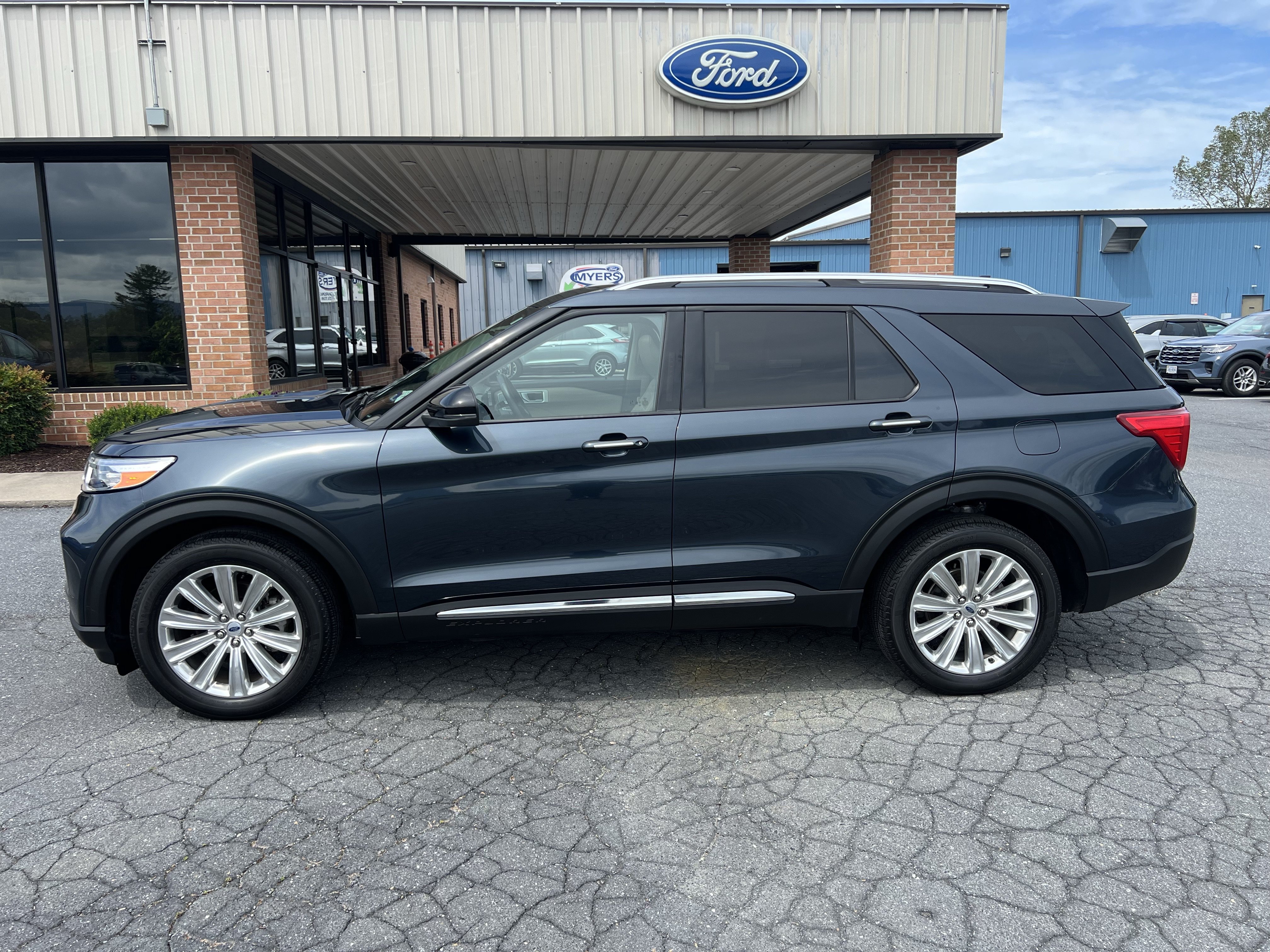 Used 2024 Ford Explorer Limited w/ Equipment Group 301A