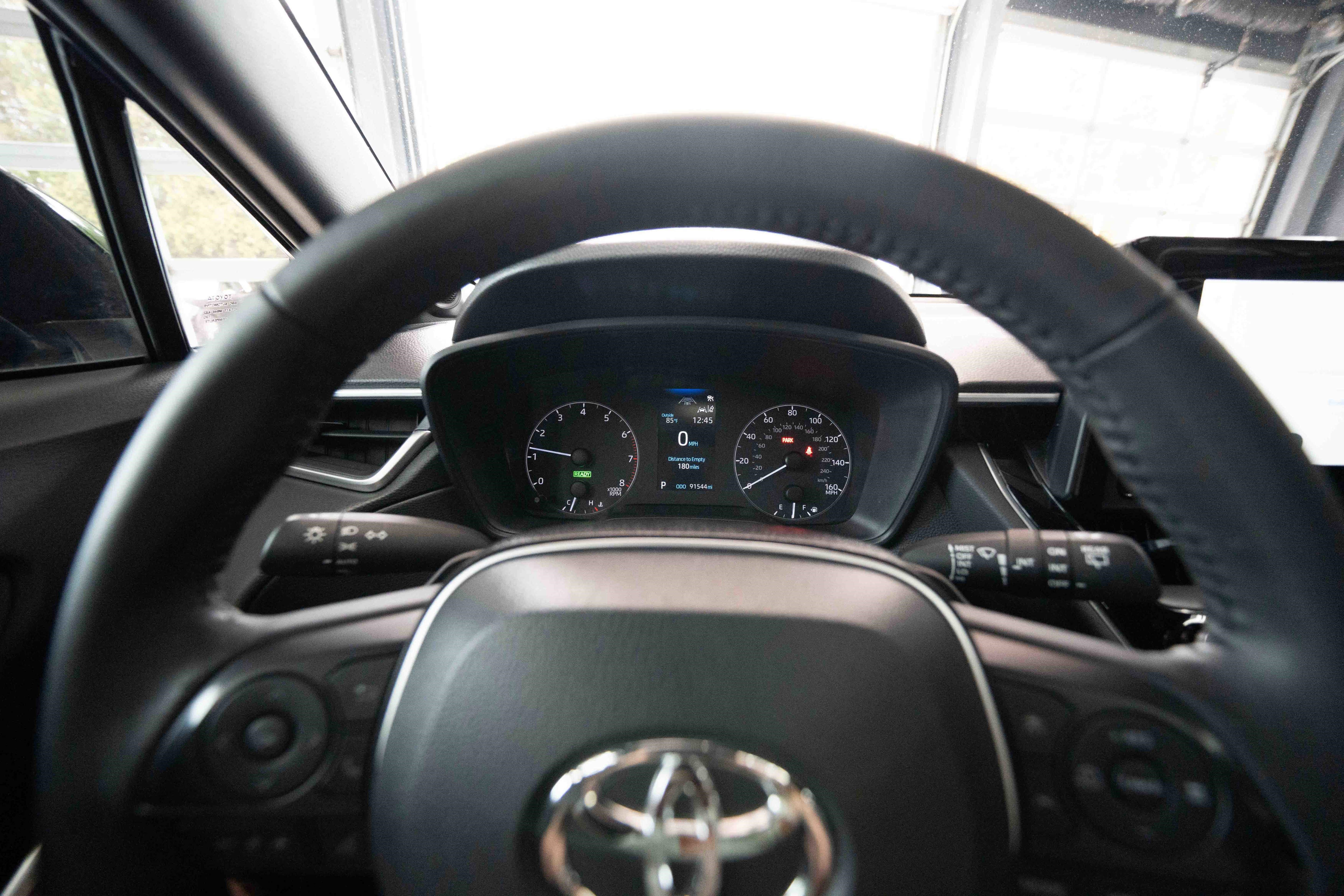 Used 2024 Toyota Corolla Cross AWD Hybrid w/ Moonroof Package image 15