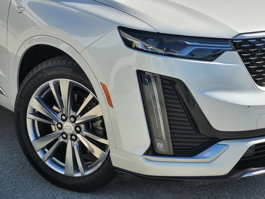 Certified 2024 Cadillac XT6 Premium Luxury FWD image 9