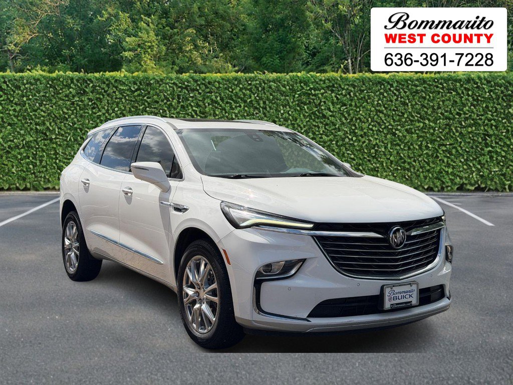 Used 2022 Buick Enclave Premium w/ Experience Buick Package FWD image 1