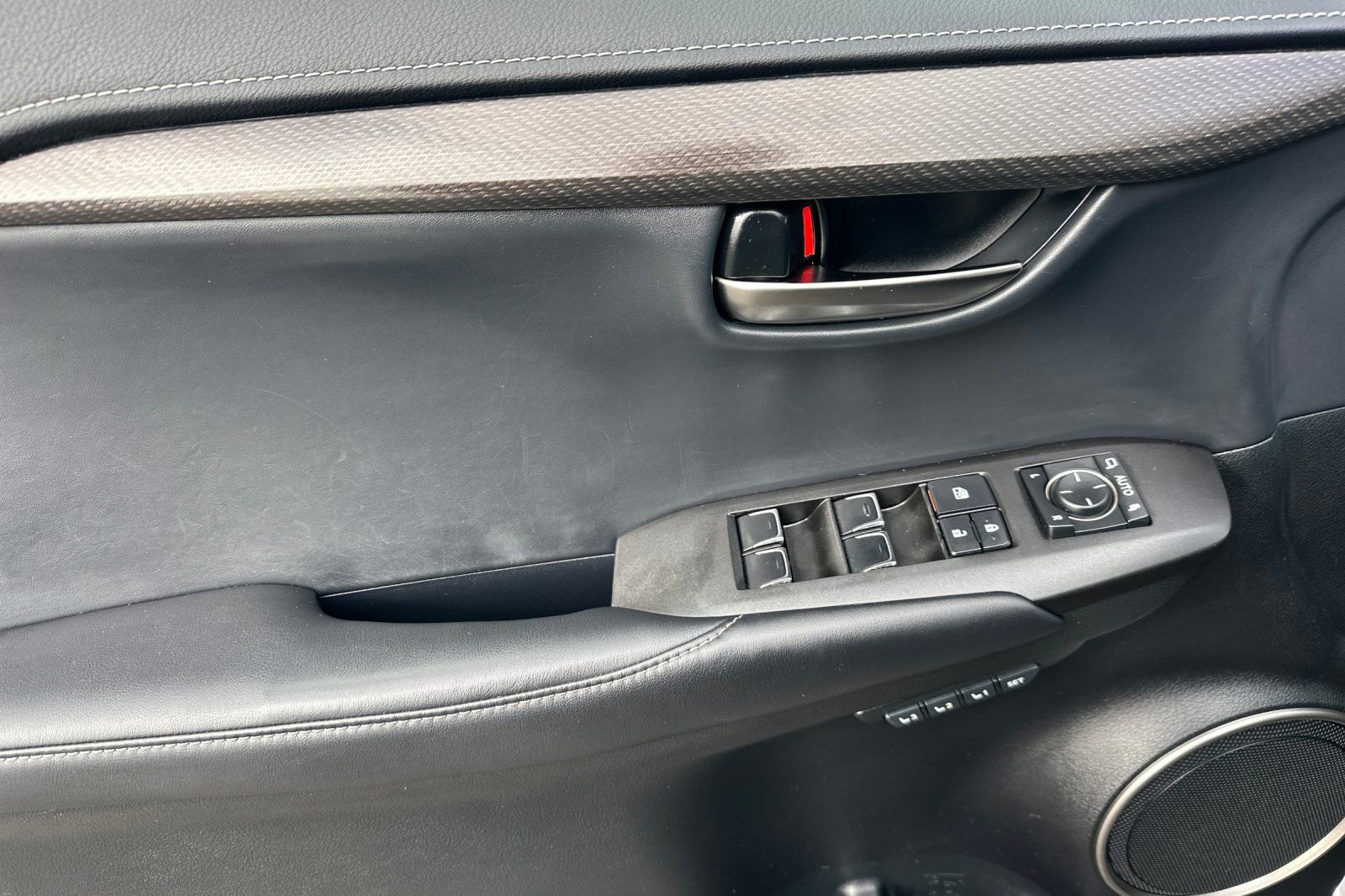 Used 2018 Lexus NX 300 FWD w/ Premium Package image 12