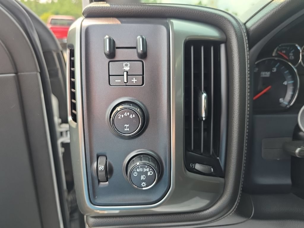Used 2019 Chevrolet Silverado 2500 LTZ w/ Duramax Plus Package AWD/4WD image 42