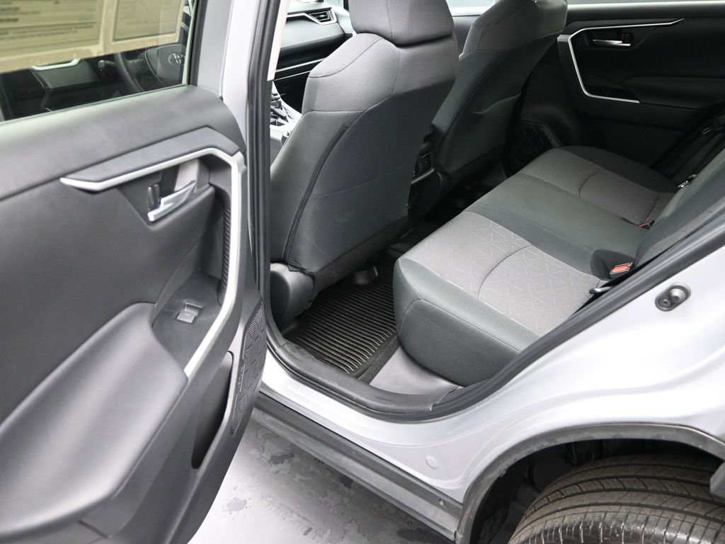 Used 2023 Toyota RAV4 XLE w/ Convenience Package image 23