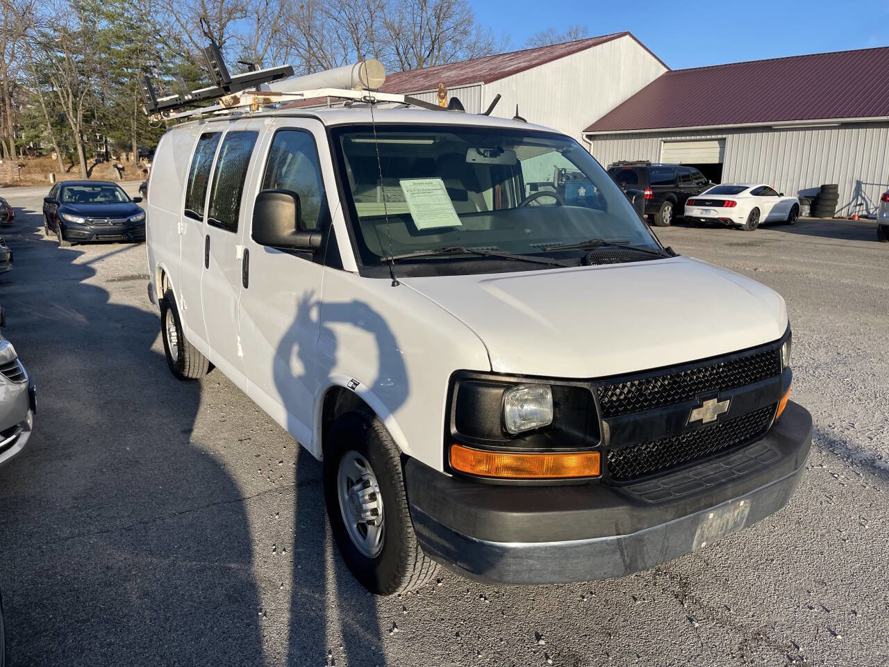 Used 2014 Chevrolet Express 2500 image 3